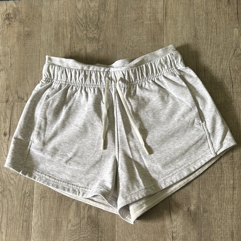 Lululemon Inner Glow High Rise Short 3”